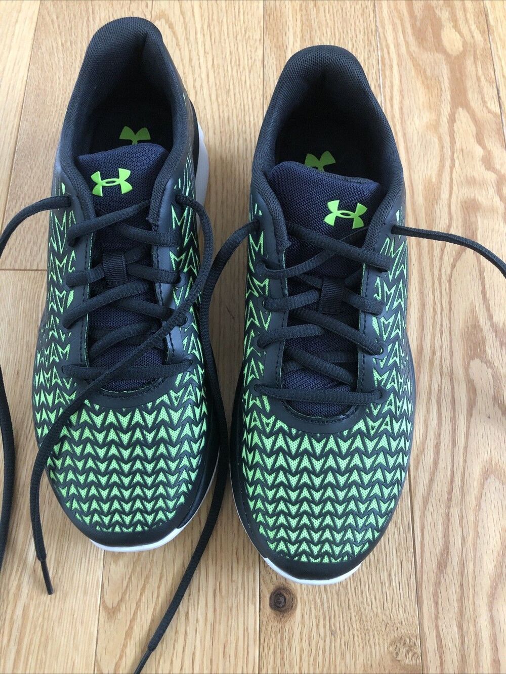 Under Armour Clutchfit Rebelspeed2 Youth Size 7Y #1299051-389 Athletic Shoes New